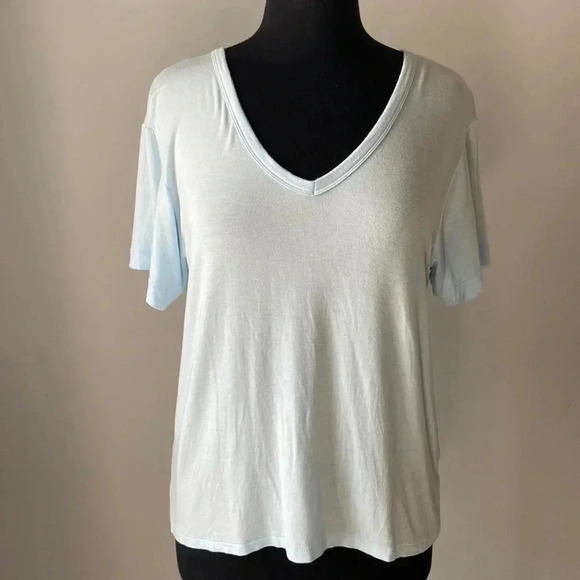 American Eagle | Soft &  Sexy V- Neck T- Shirt - Picture 1 of 6